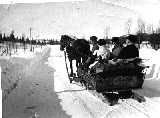 Fjällgårdstaxi med turister, tidigt 1930-tal
